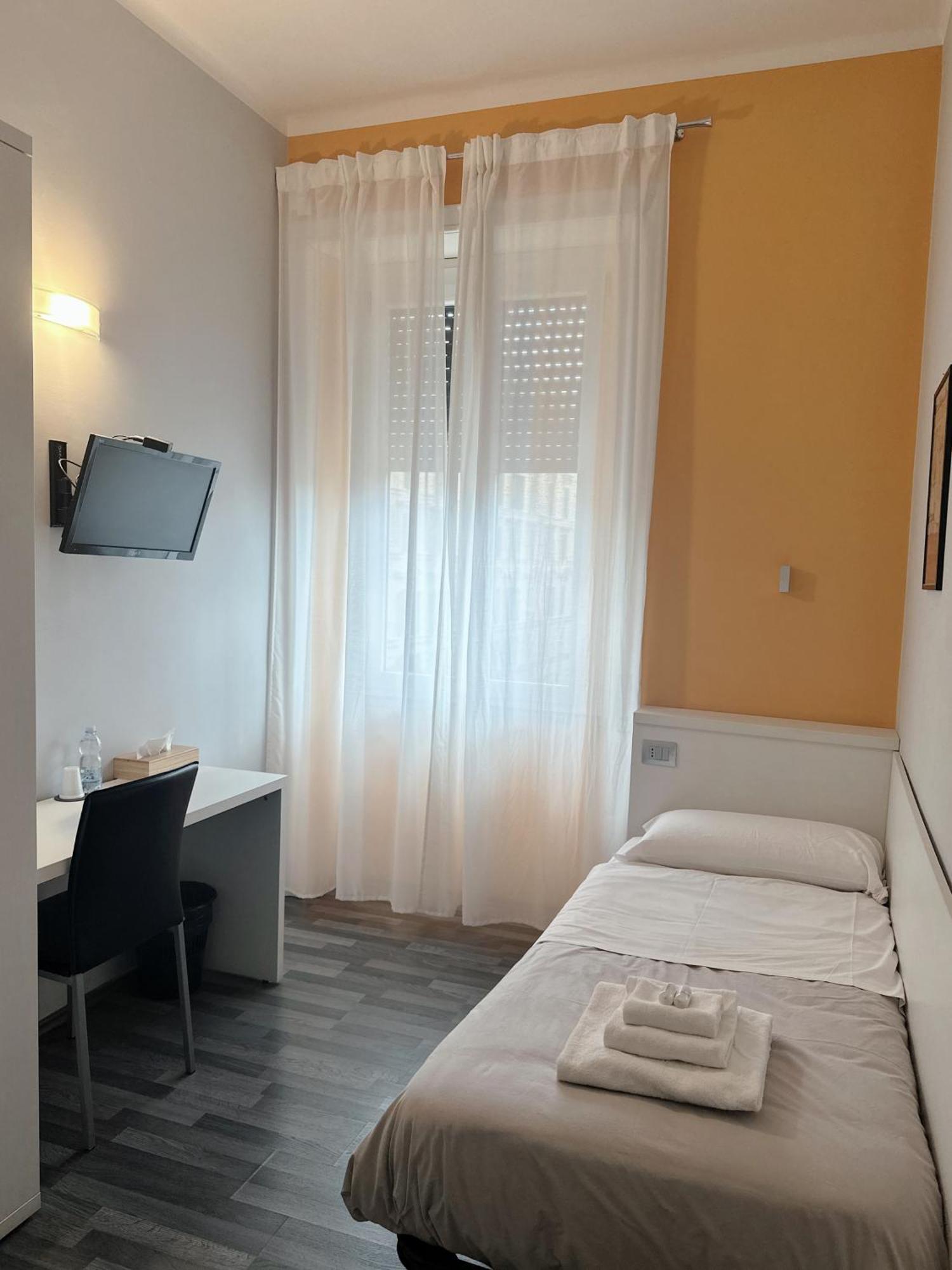 The Manzoni Hotel Рим Екстериор снимка