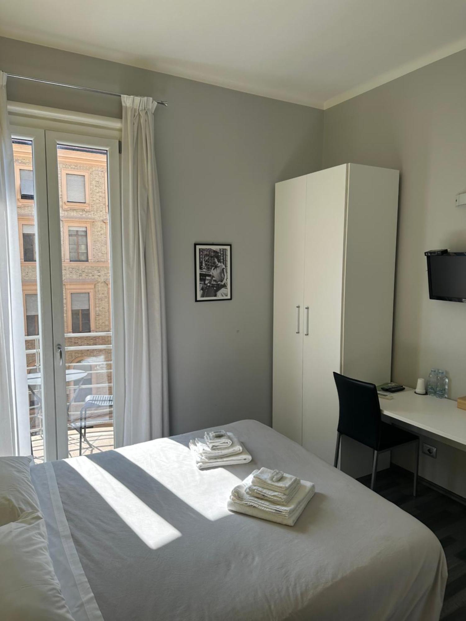 The Manzoni Hotel Рим Екстериор снимка