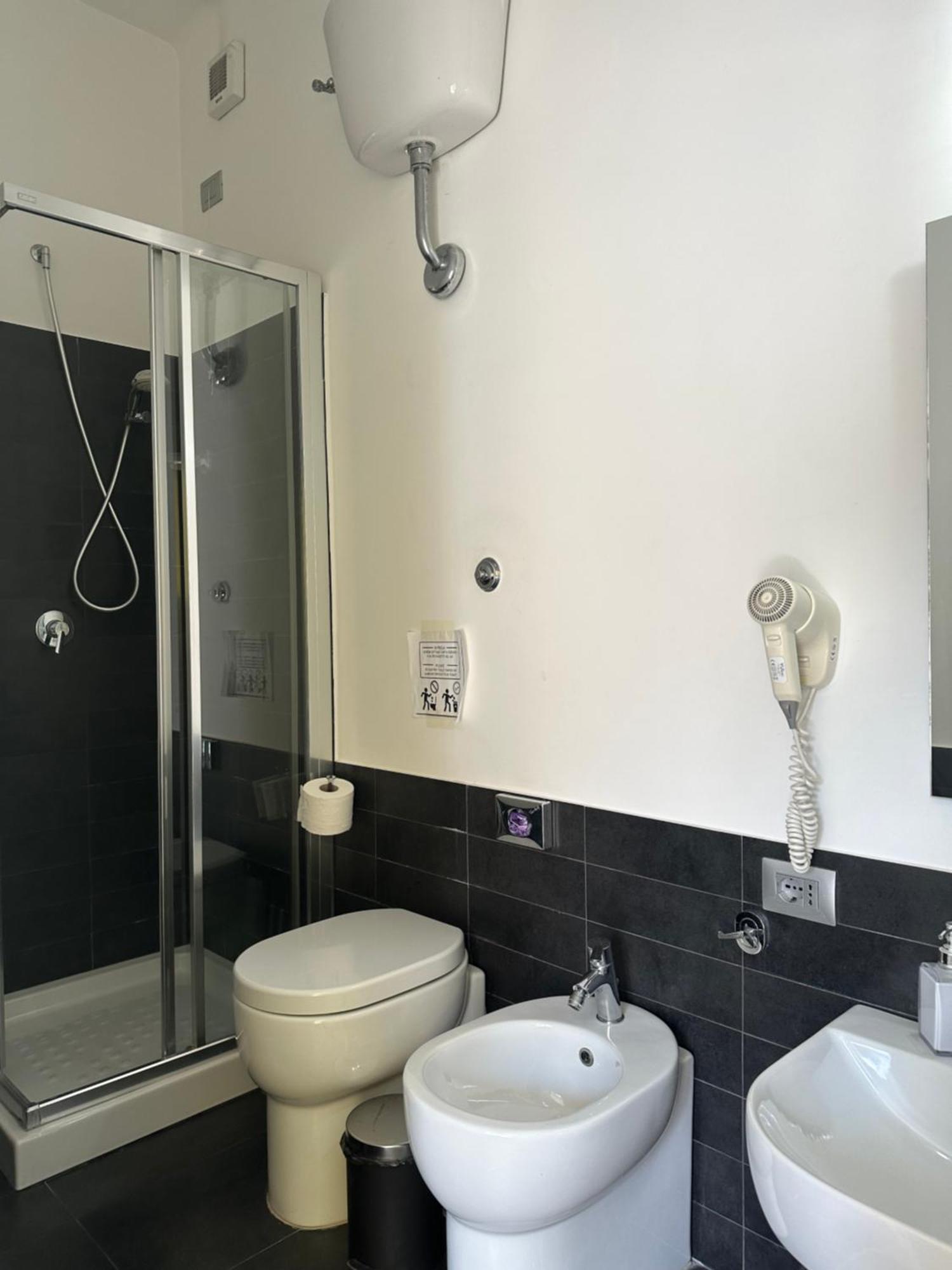 The Manzoni Hotel Рим Екстериор снимка