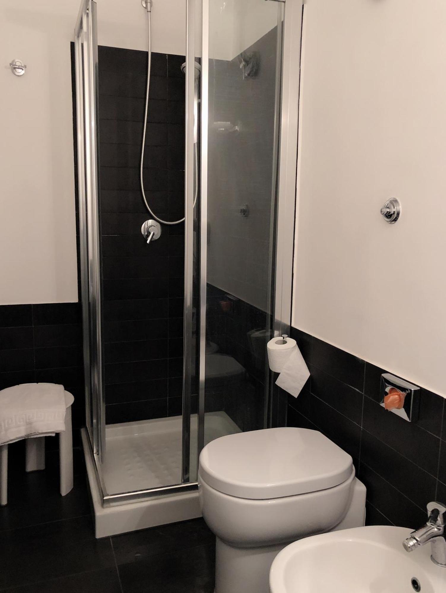 The Manzoni Hotel Рим Екстериор снимка